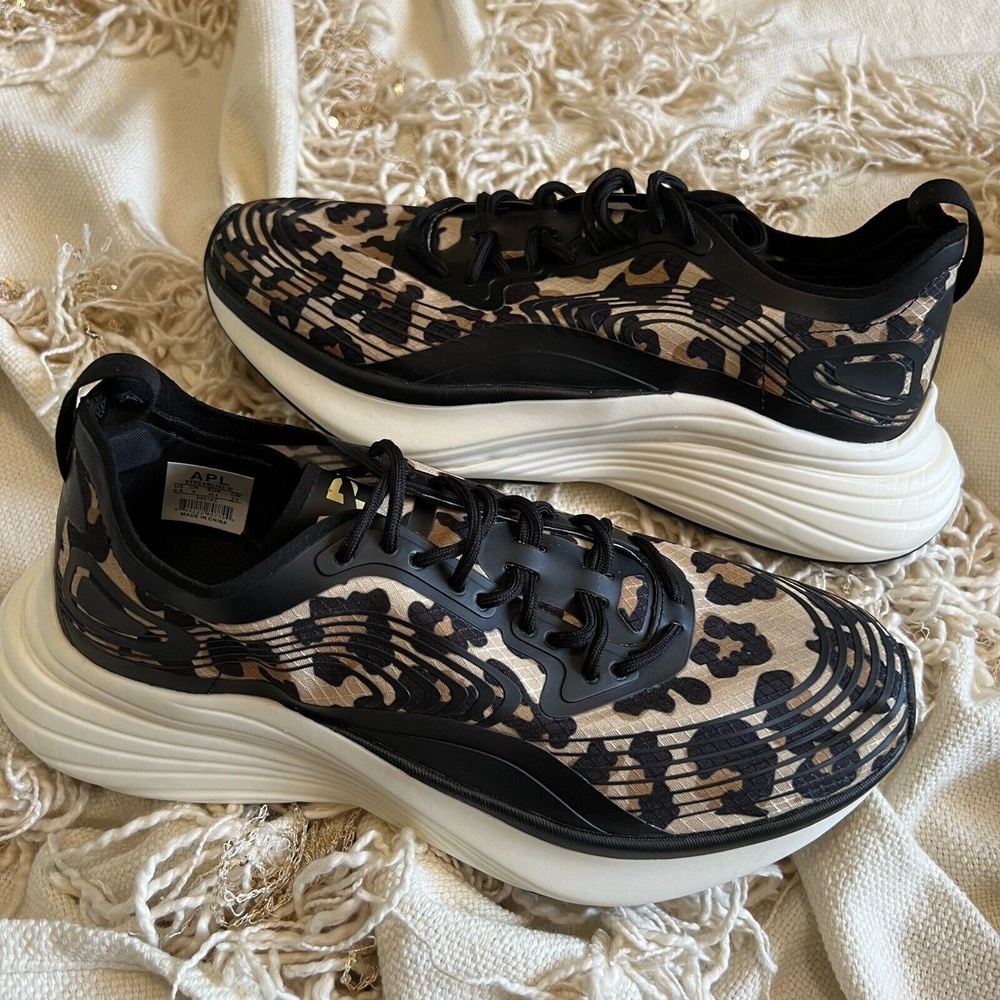 APL Athletic Propulsion Labs Streamline Leopard Sneaker Black Tan 6.5/ 3…